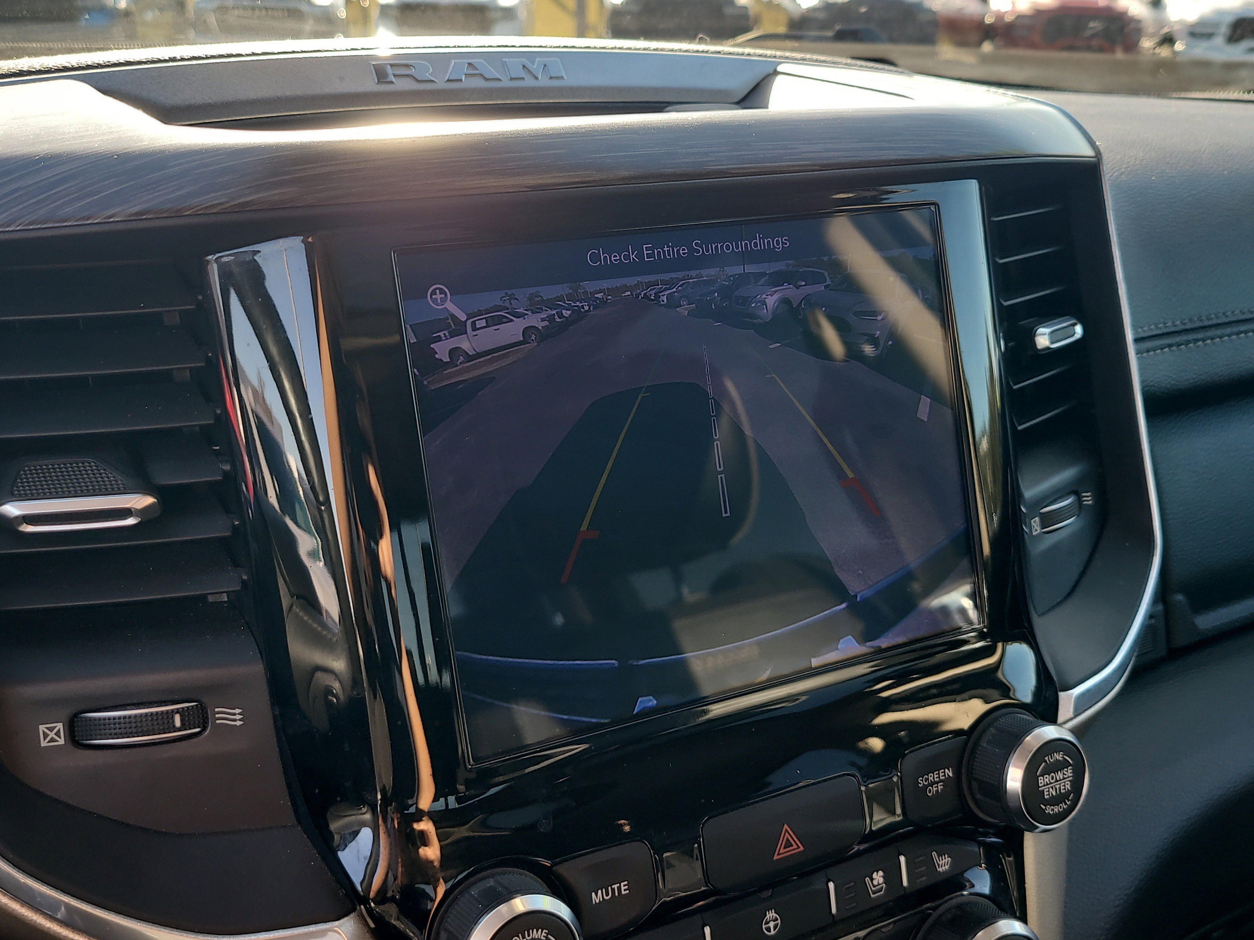 Used 2019 RAM 1500 Laramie image 24