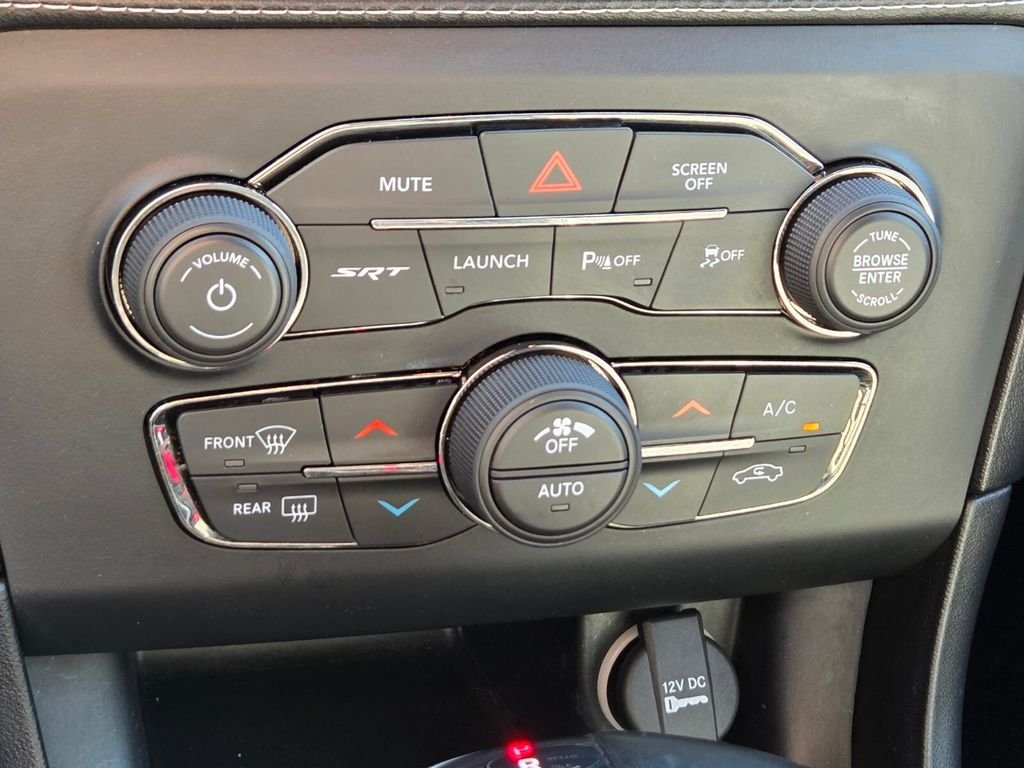 Used 2020 Dodge Charger SRT Hellcat w/ Carbon/Suede Interior Package RWD image 32