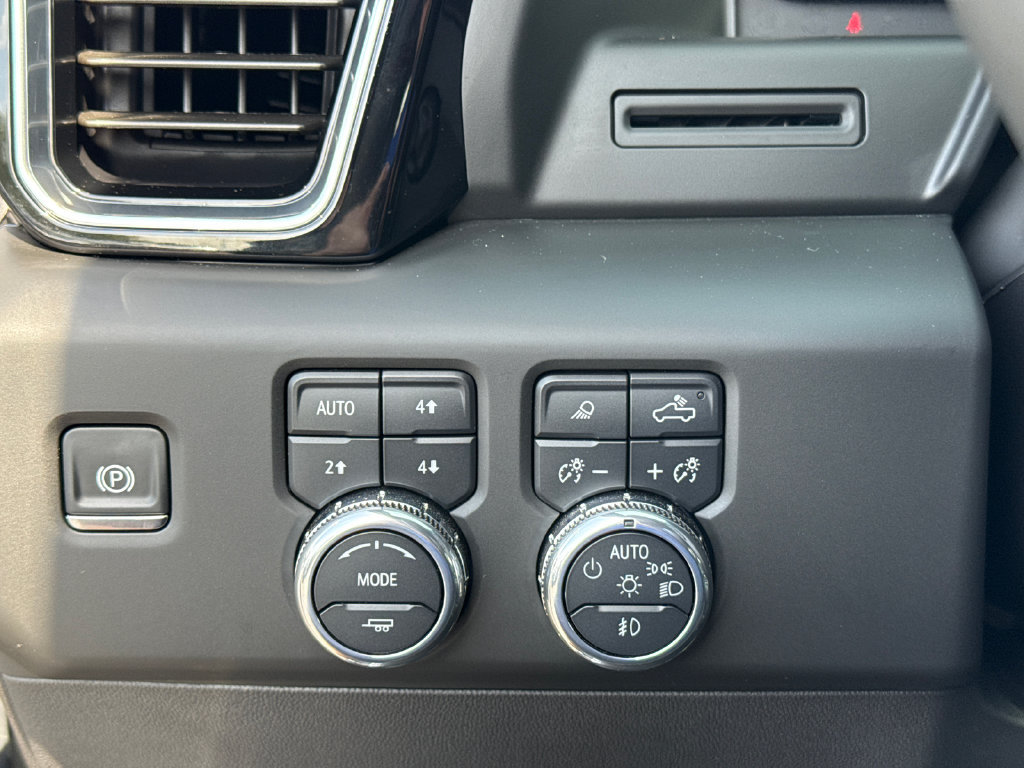 Certified 2025 GMC Sierra 1500 Denali AWD/4WD image 19