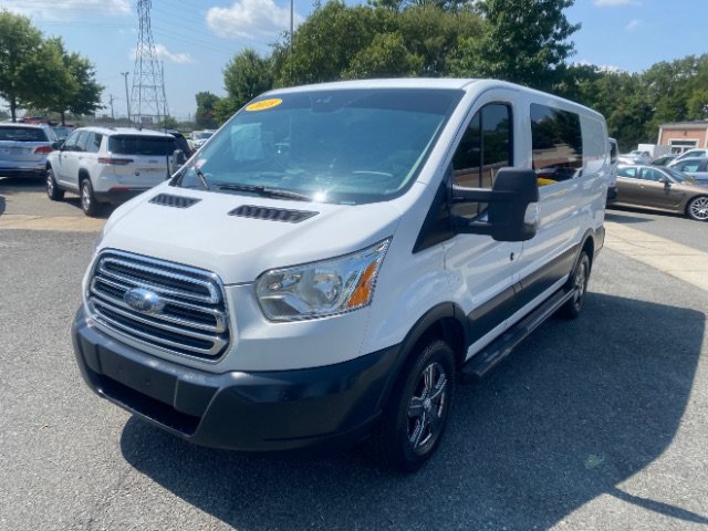 Used 2018 Ford Transit 250 130 Low Roof w/ Exterior Upgrade Package RWD image 1