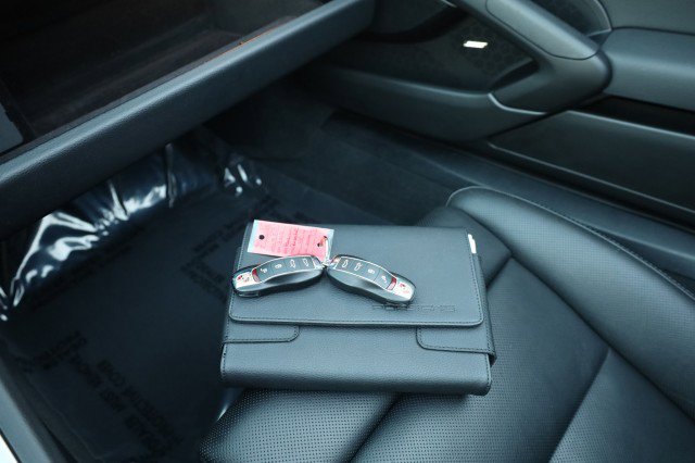 Used 2017 Porsche 718 Boxster image 36