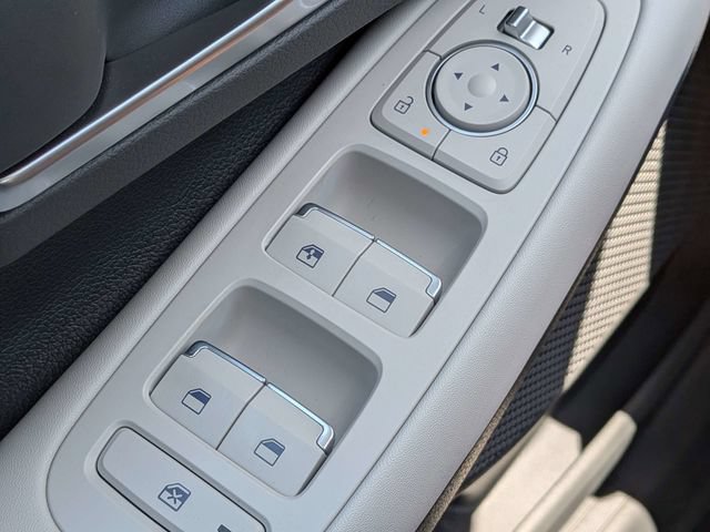 Used 2026 Hyundai Sonata SE FWD image 22