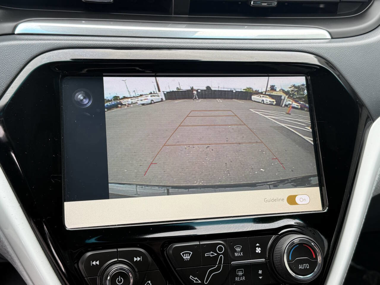 Used 2019 Chevrolet Bolt LT image 9