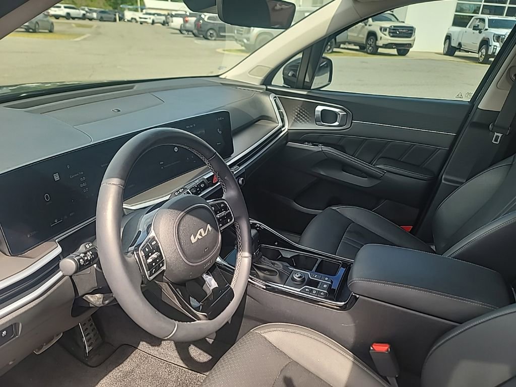 Used 2024 Kia Sorento SX FWD image 12