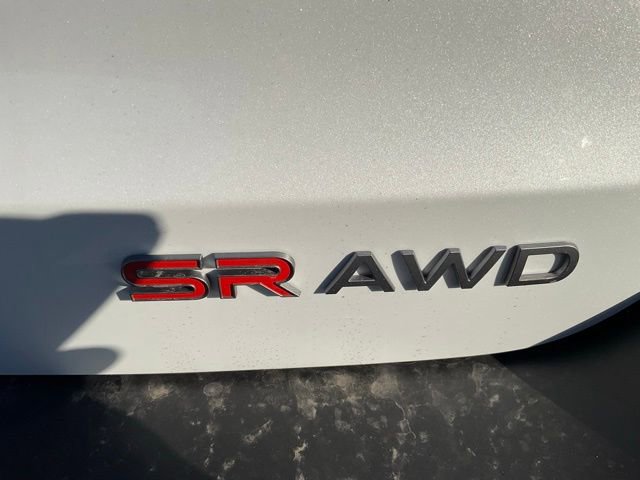 New 2026 Nissan Kicks SR image 8