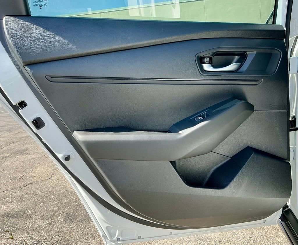 Used 2025 Honda Accord Sport image 29