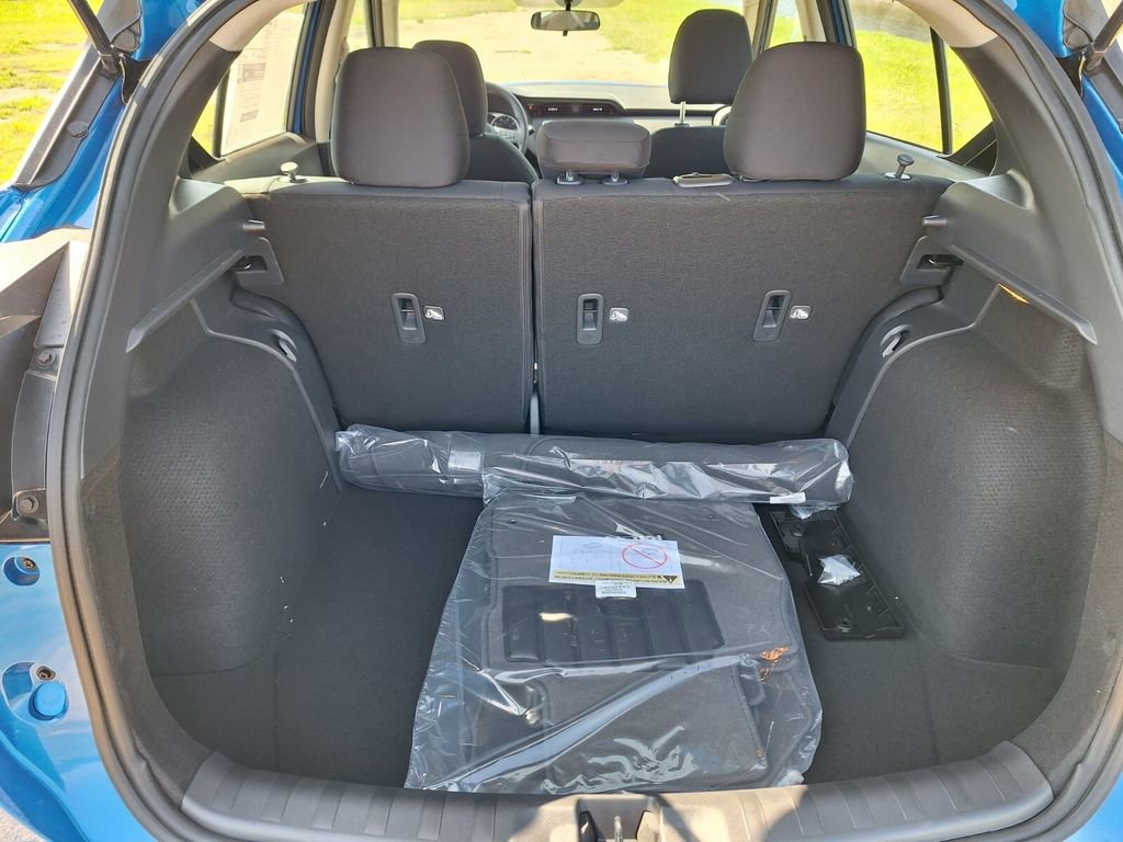 New 2025 Nissan Kicks Play S image 19