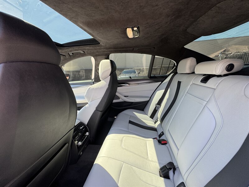 Used 2019 BMW M5 w/ Executive Package AWD/4WD image 33