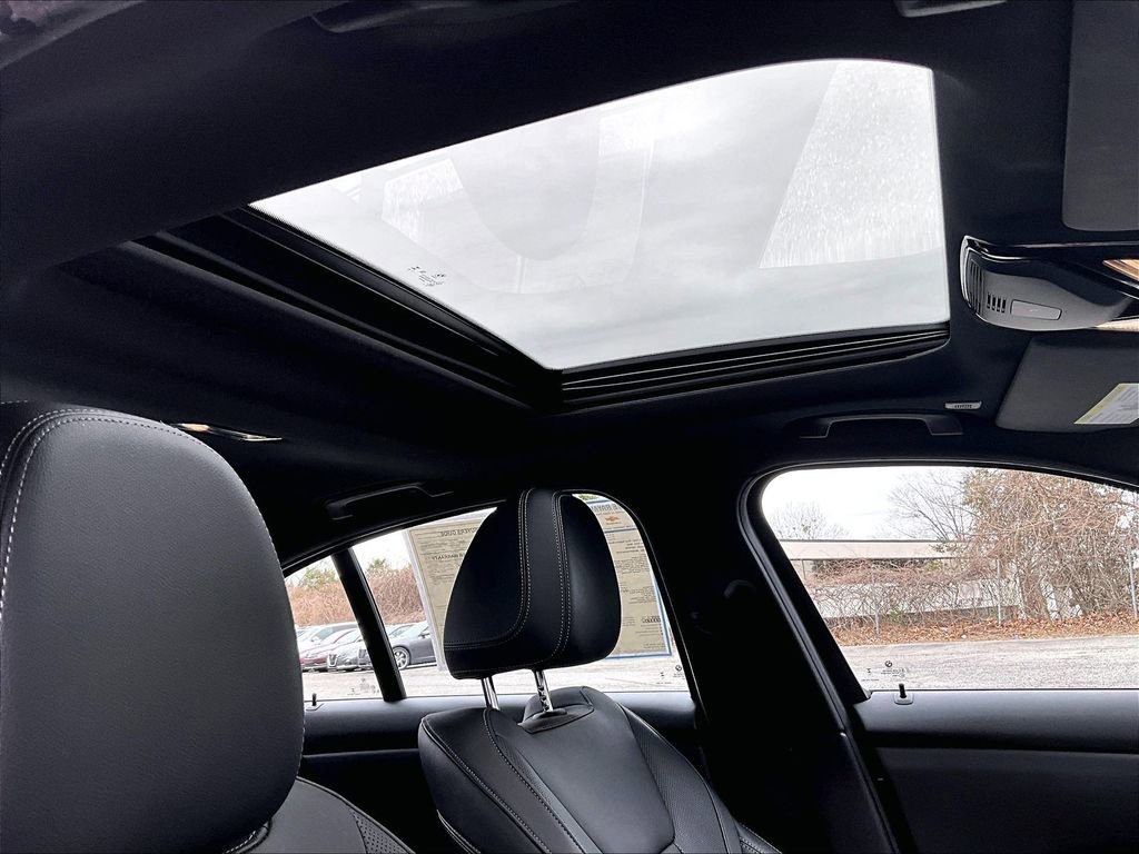 Used 2023 BMW 330i Sedan image 12