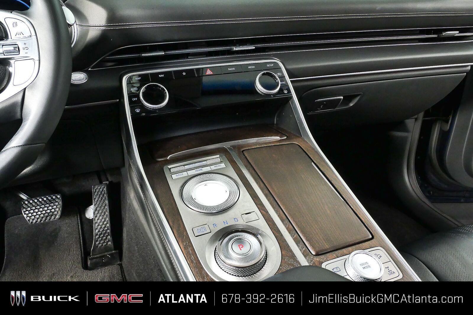 Used 2022 Genesis GV80 2.5T w/ Prestige Package 04 AWD/4WD image 18