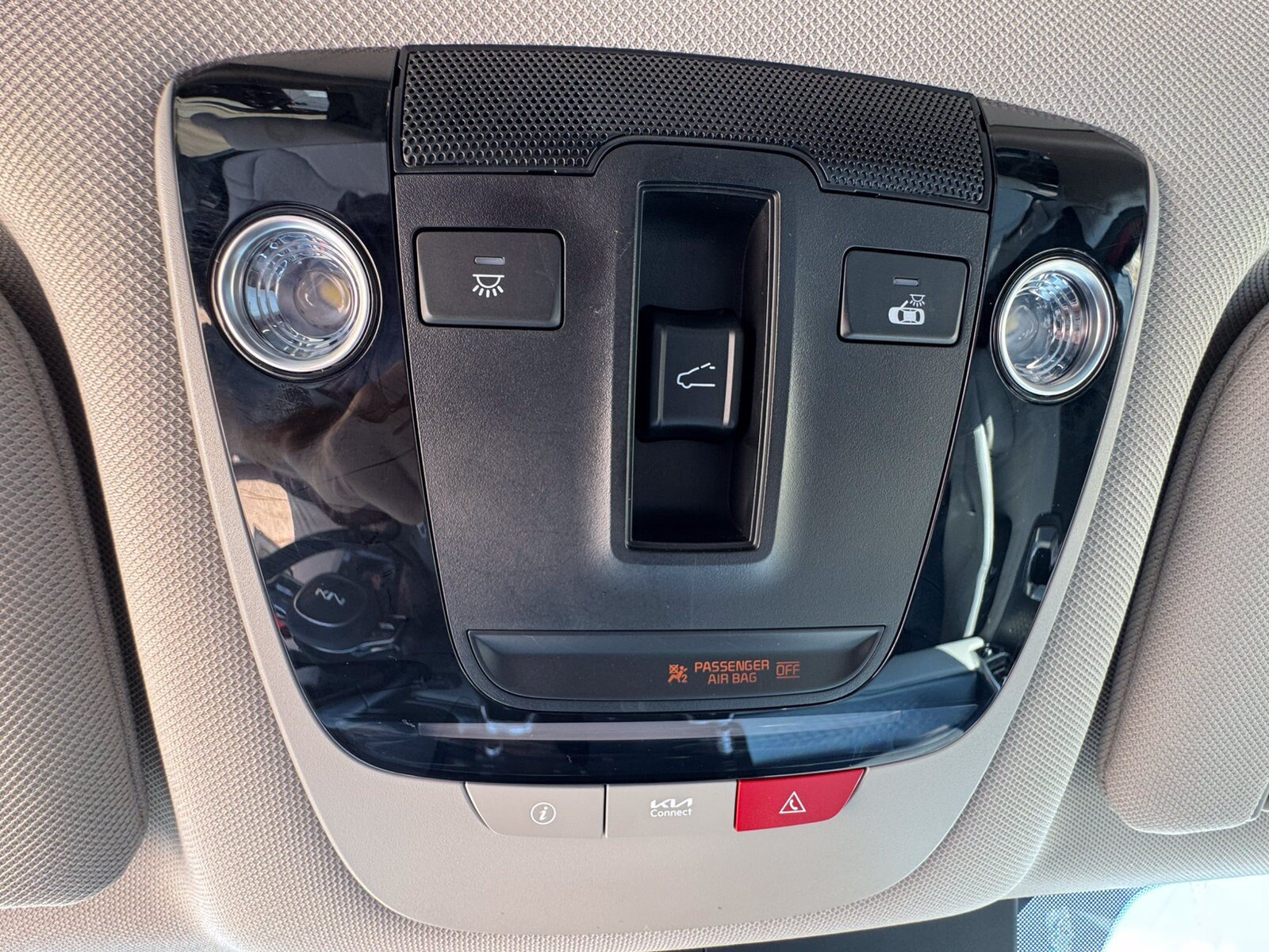 Used 2023 Kia Sorento SX FWD image 24