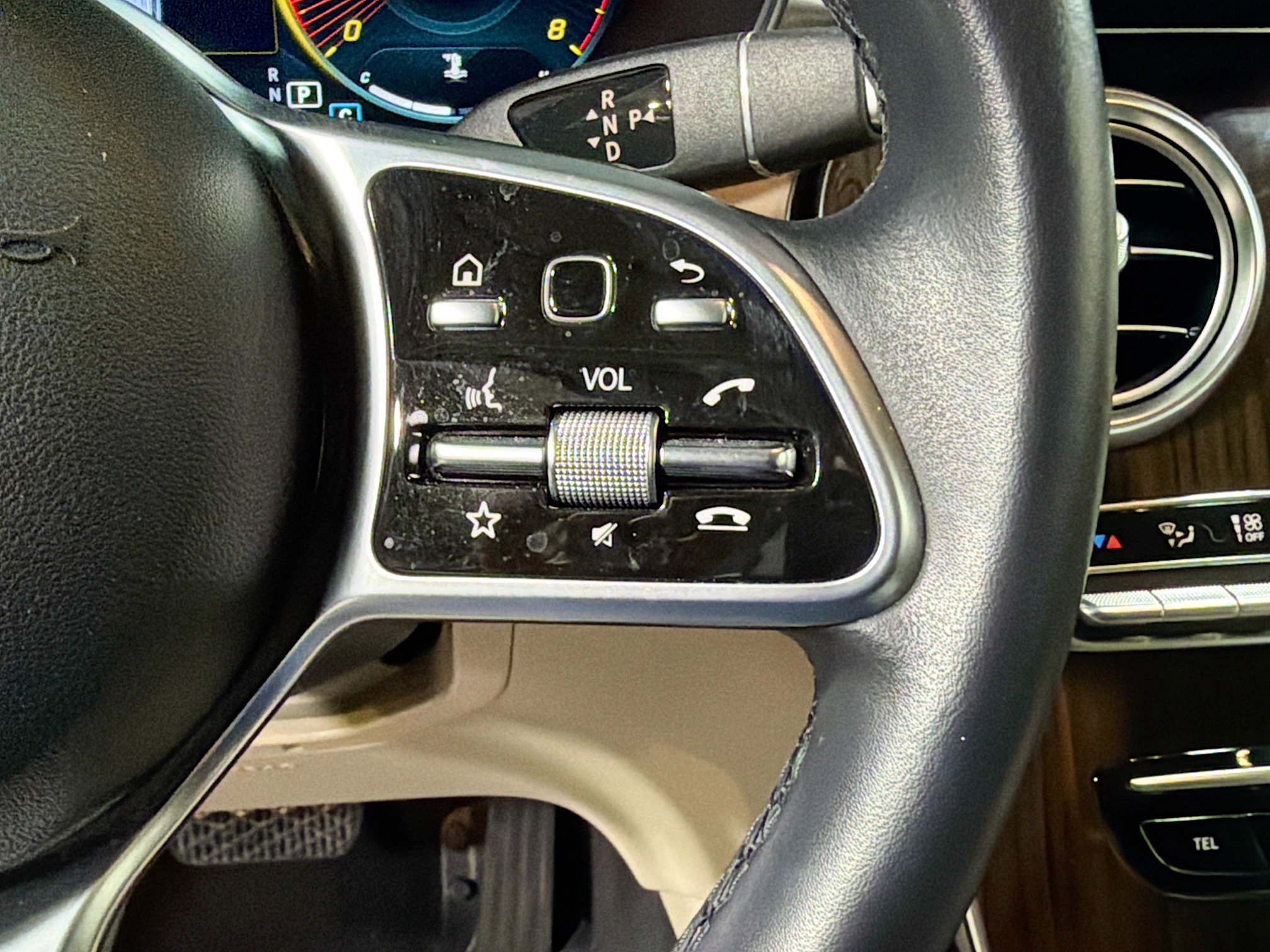 Used 2022 Mercedes-Benz GLC 300 image 35