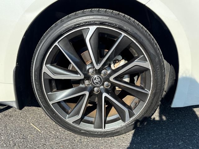 Used 2019 Toyota Corolla XSE image 11
