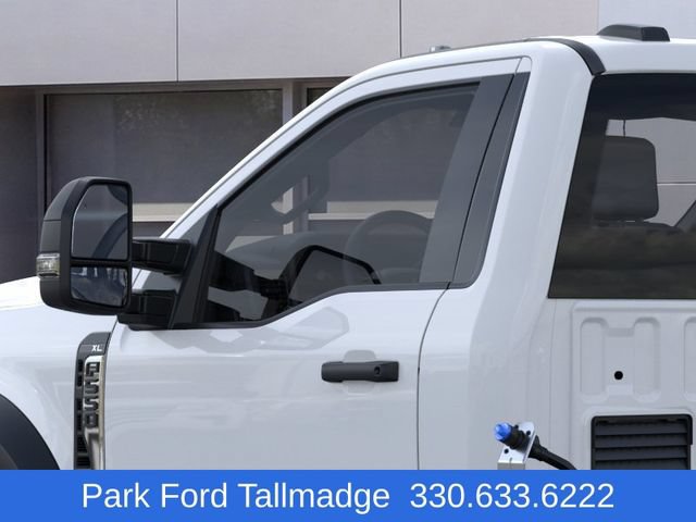 New 2025 Ford F550 4x4 Regular Cab Super Duty image 20