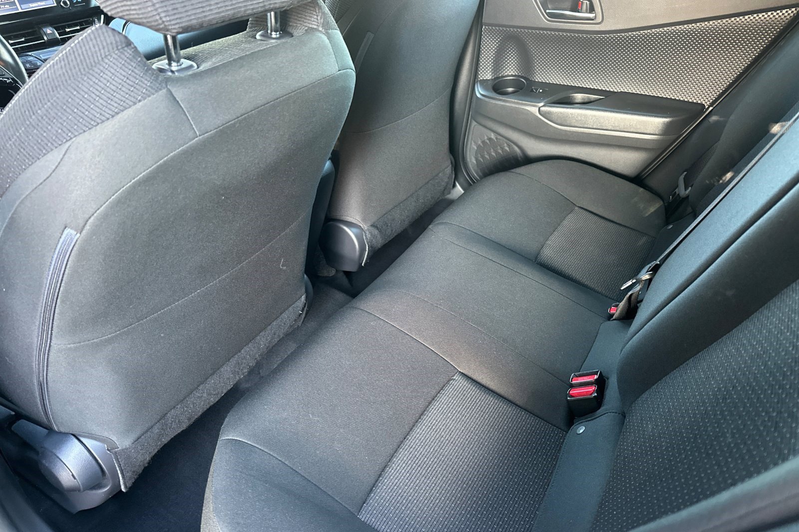 Used 2019 Toyota C-HR XLE image 15