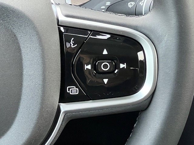 New 2026 Volvo XC90 B6 Plus w/ Protection Package Premier AWD/4WD image 33