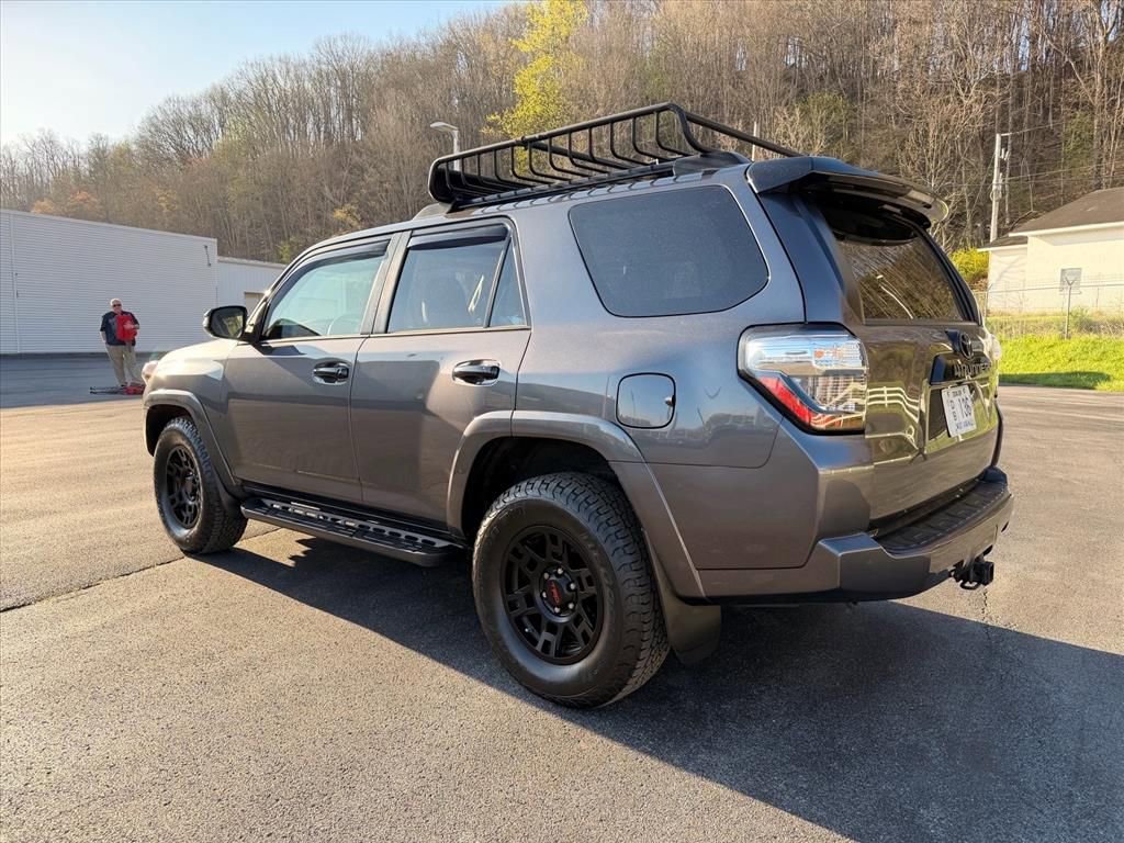 Used 2021 Toyota 4Runner Venture w/ Moonroof Package AWD/4WD image 7