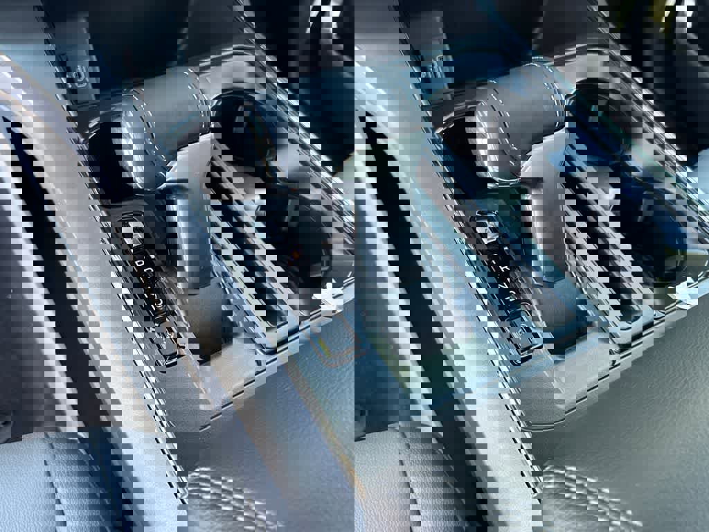 New 2025 Ford F150 Lightning Flash image 29