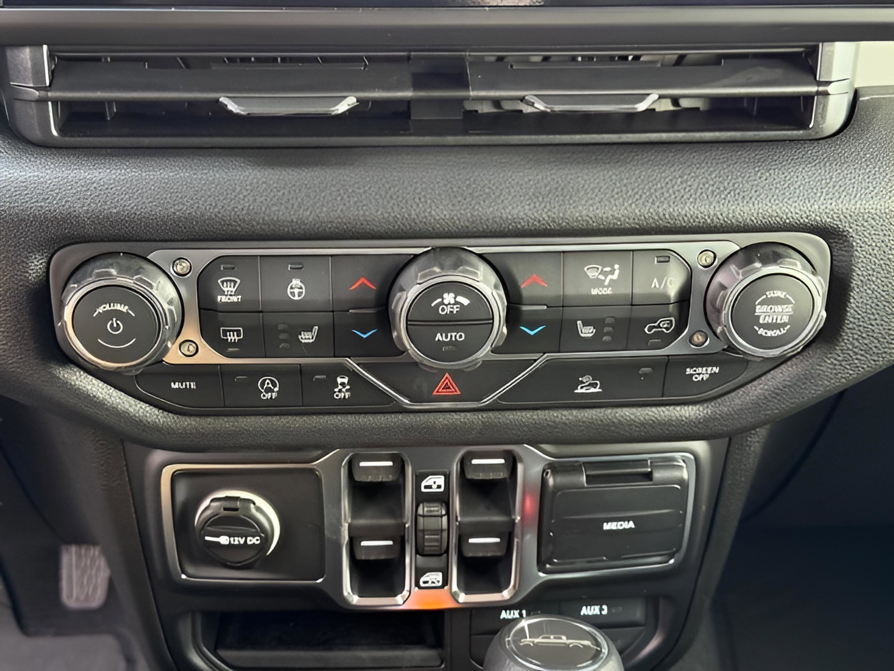 New 2026 Jeep Gladiator Sport image 26