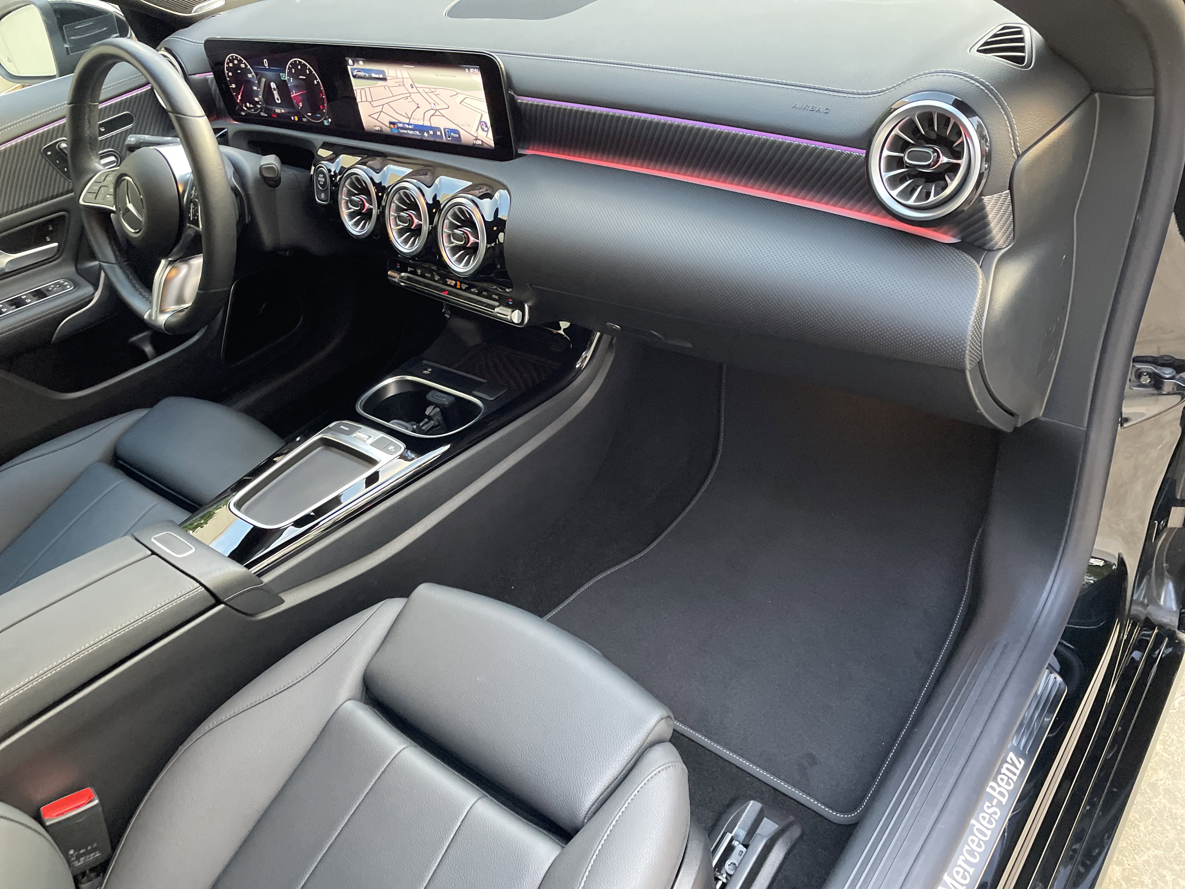 Used 2025 Mercedes-Benz CLA 250 4MATIC w/ Exclusive Package image 45