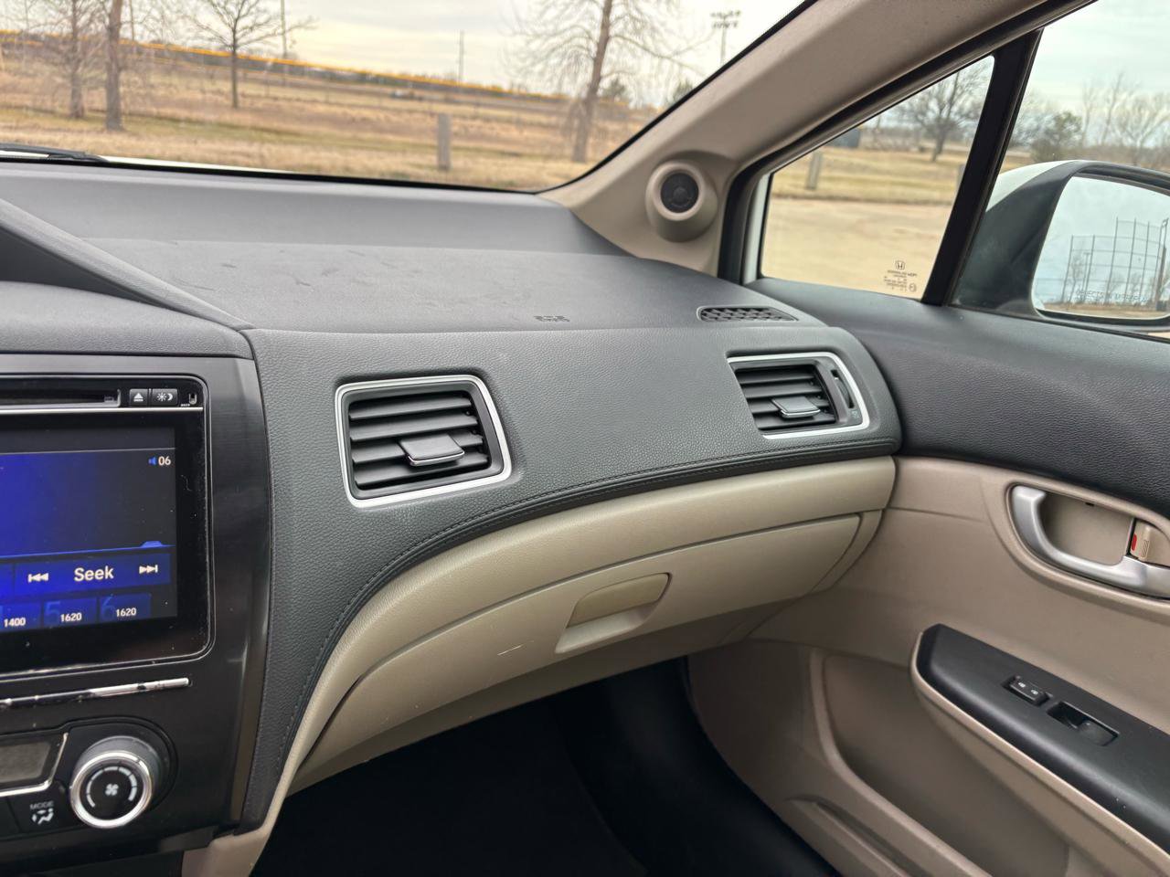 Used 2015 Honda Civic SE image 18