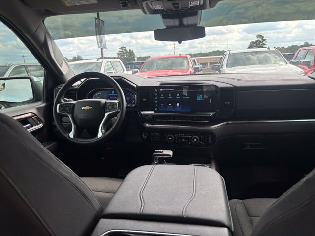 Used 2025 Chevrolet Silverado 1500 LT w/ Convenience Package II AWD/4WD image 13