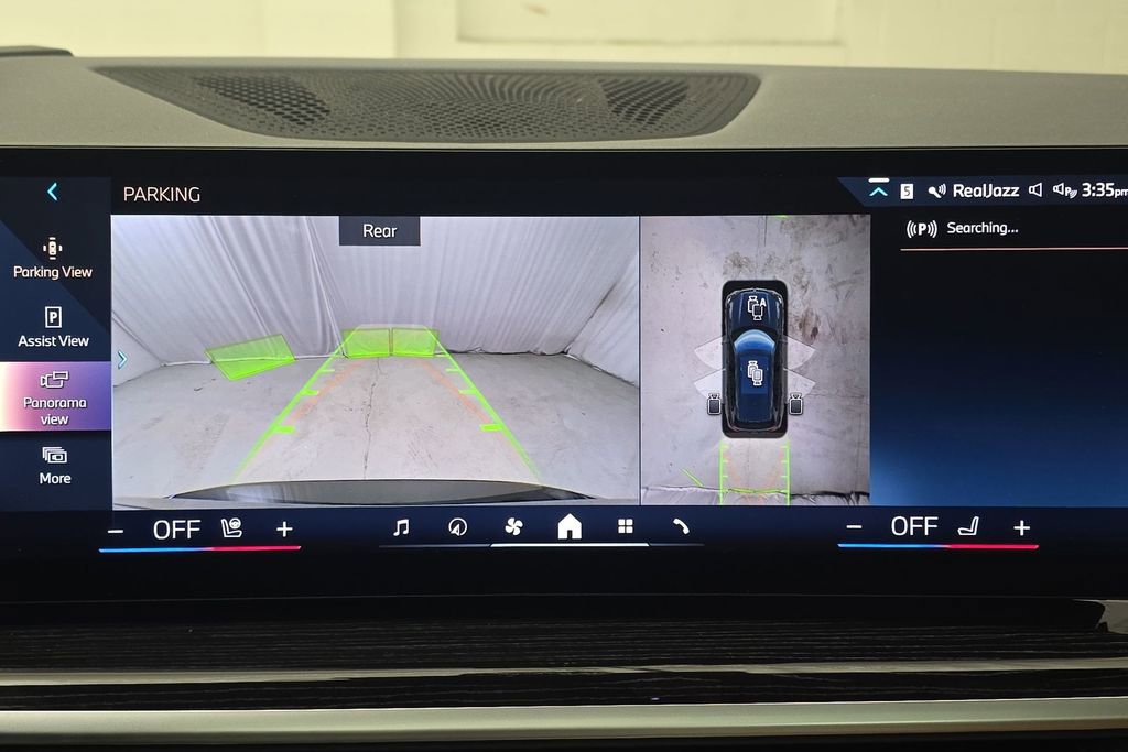 Certified 2025 BMW X5 xDrive40i w/ M Sport Package image 18