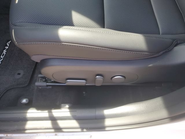 New 2026 Hyundai Kona Limited AWD/4WD image 18