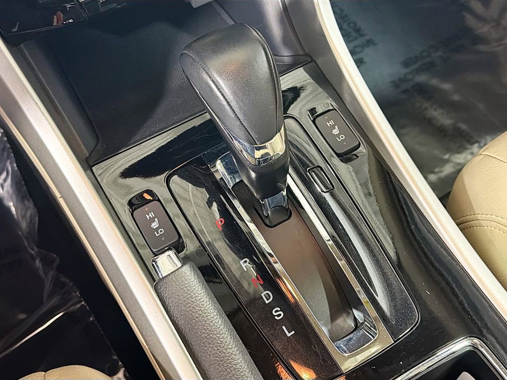 Used 2017 Honda Accord EX-L image 17