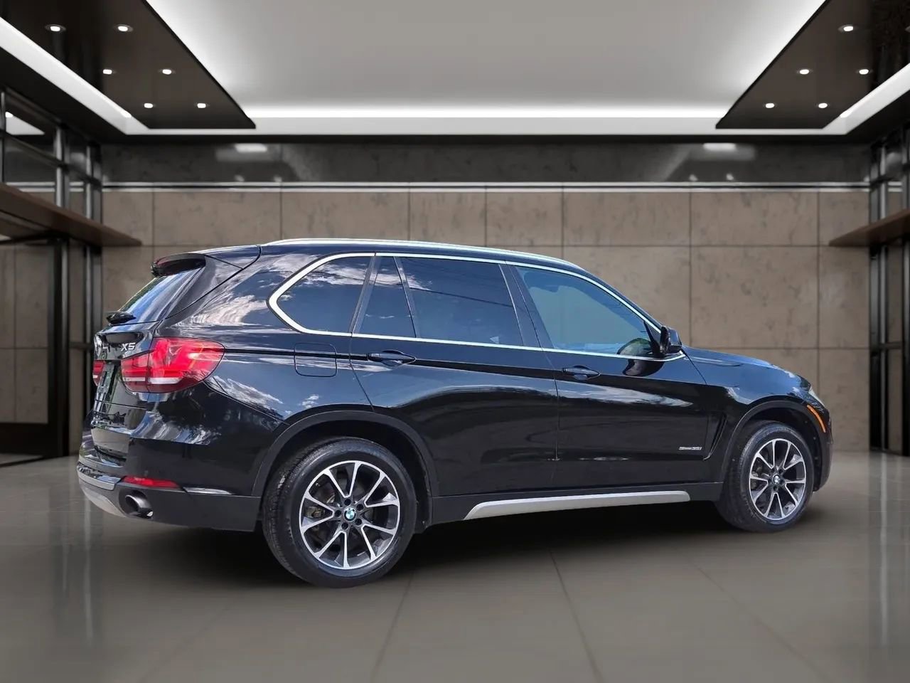 Used 2017 BMW X5 sDrive35i RWD image 6