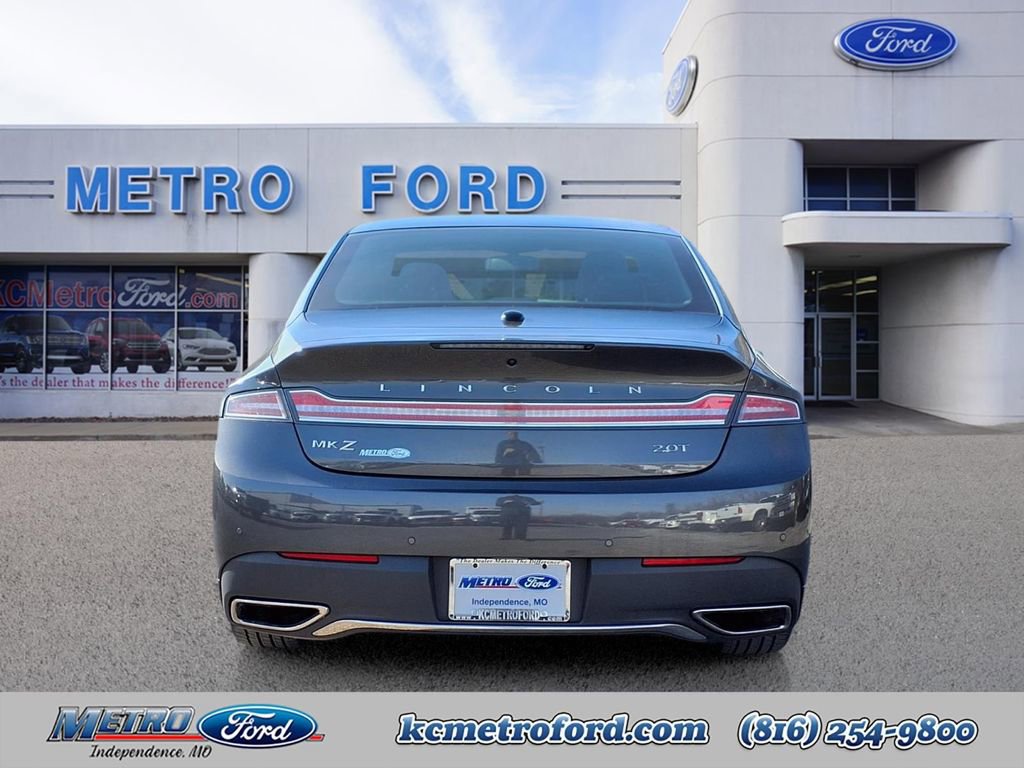 Used 2017 Lincoln MKZ Reserve FWD image 5