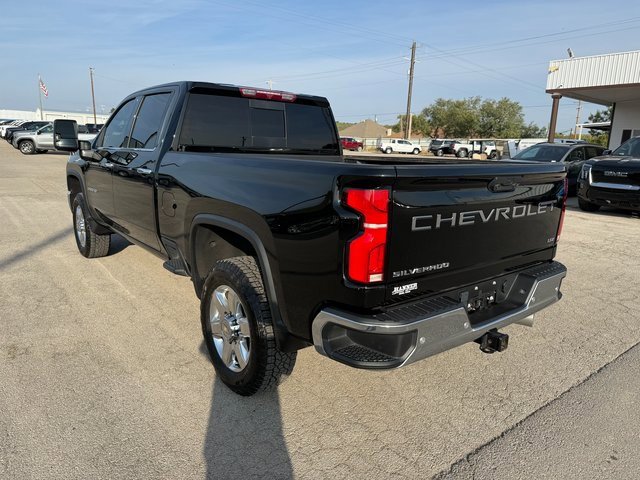 Used 2024 Chevrolet Silverado 2500 LTZ w/ LTZ Plus Package image 4