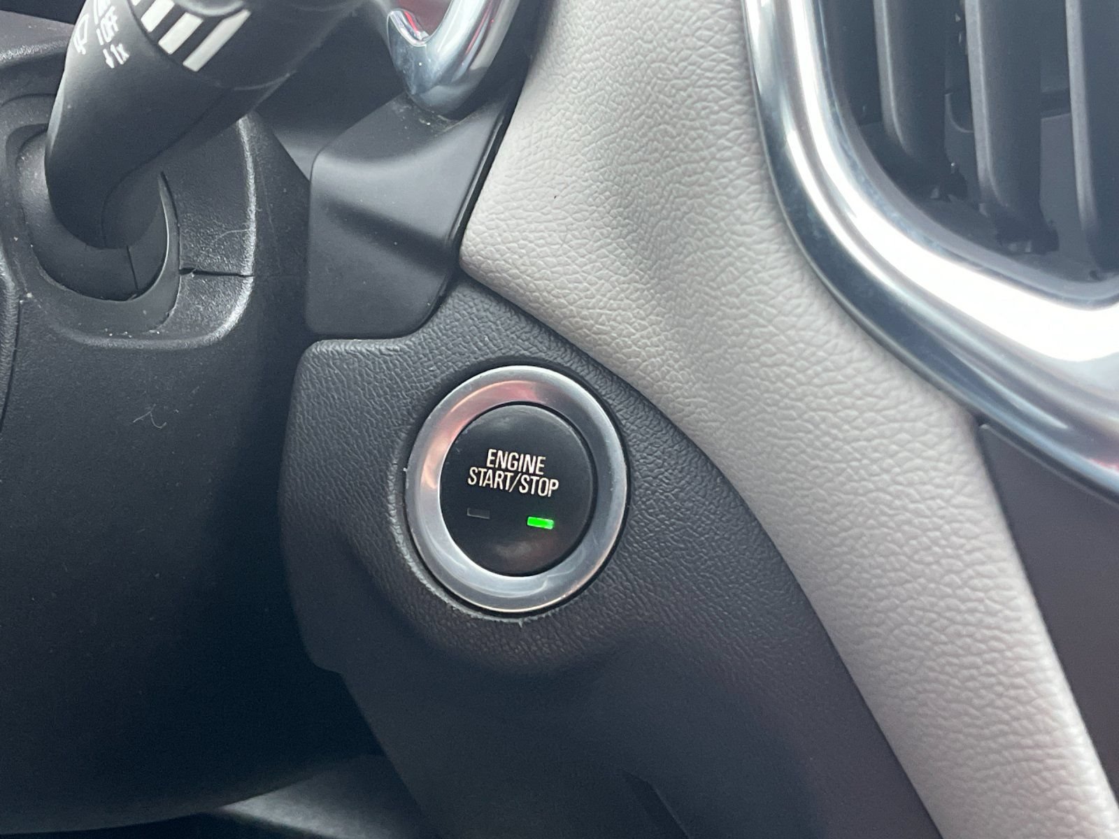 Used 2023 Chevrolet Equinox LS w/ Driver Confidence II Package FWD image 24