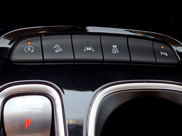 Used 2023 Buick Envision Preferred AWD/4WD image 29