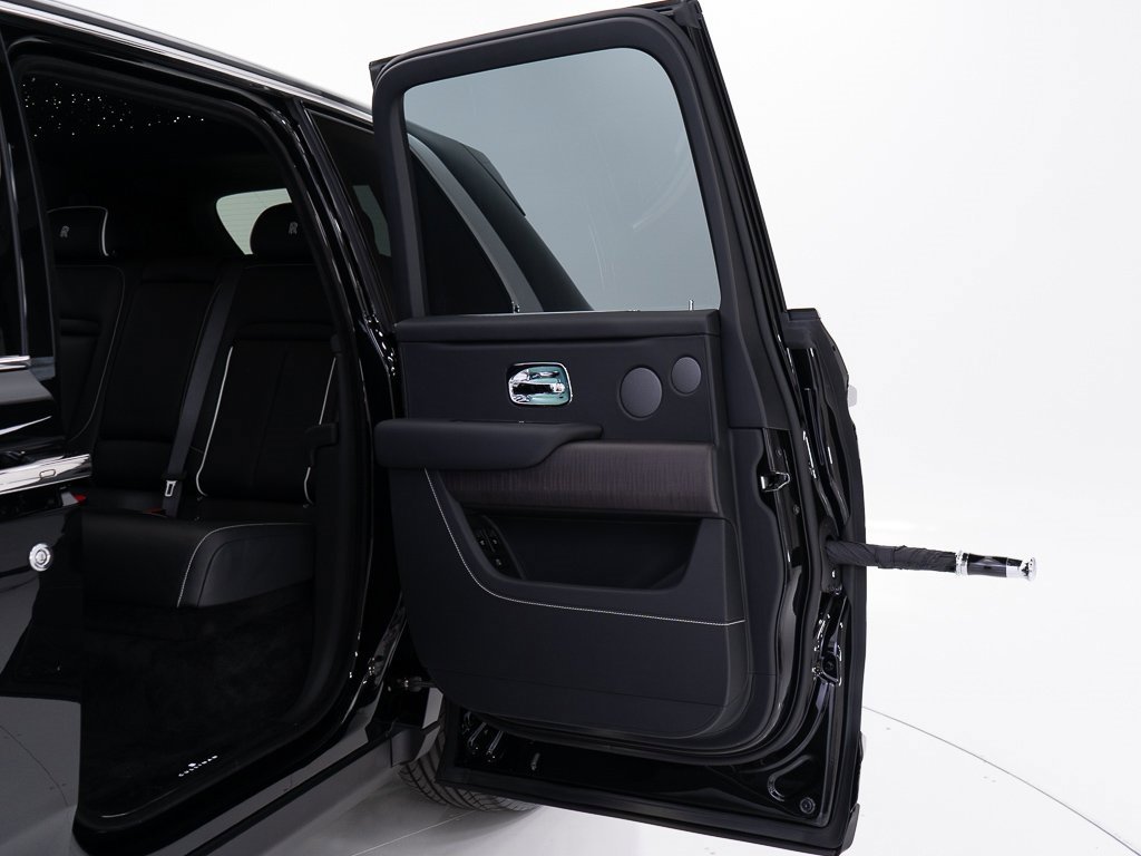 Certified 2024 Rolls-Royce Cullinan image 30