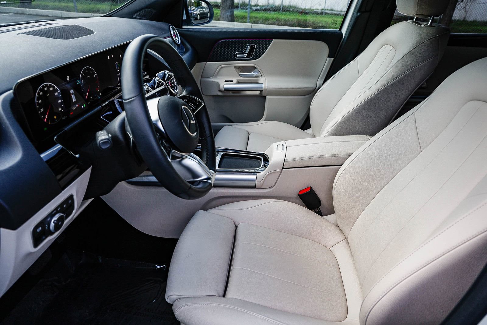 Certified 2025 Mercedes-Benz GLA 250 image 18