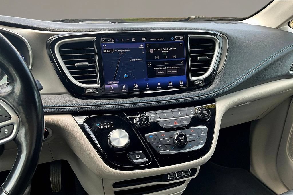 Used 2021 Chrysler Pacifica Touring-L FWD image 9
