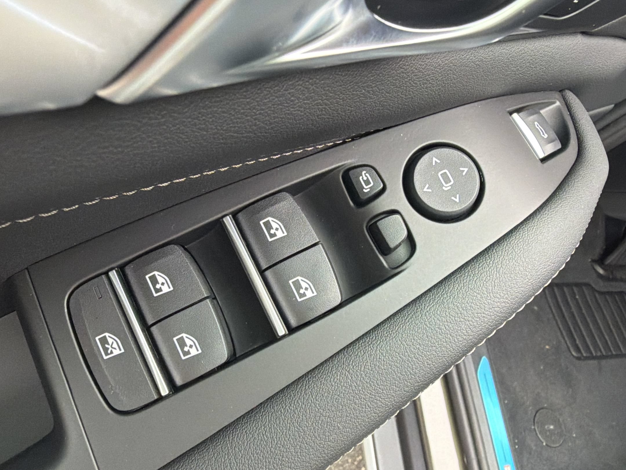 New 2026 BMW X5 xDrive40i AWD/4WD image 25