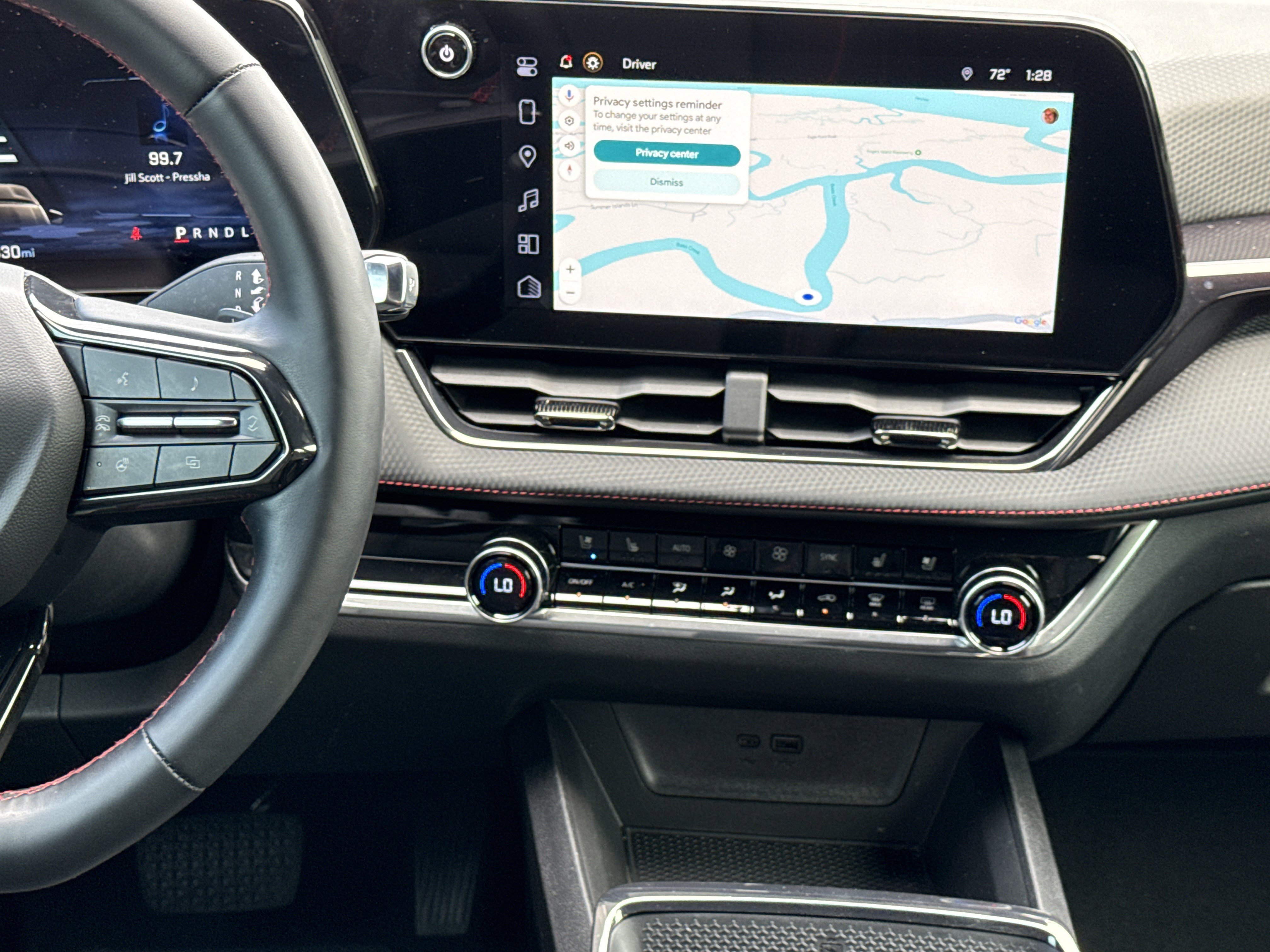Used 2025 Chevrolet Equinox RS w/ Safety and Technology Package FWD image 29