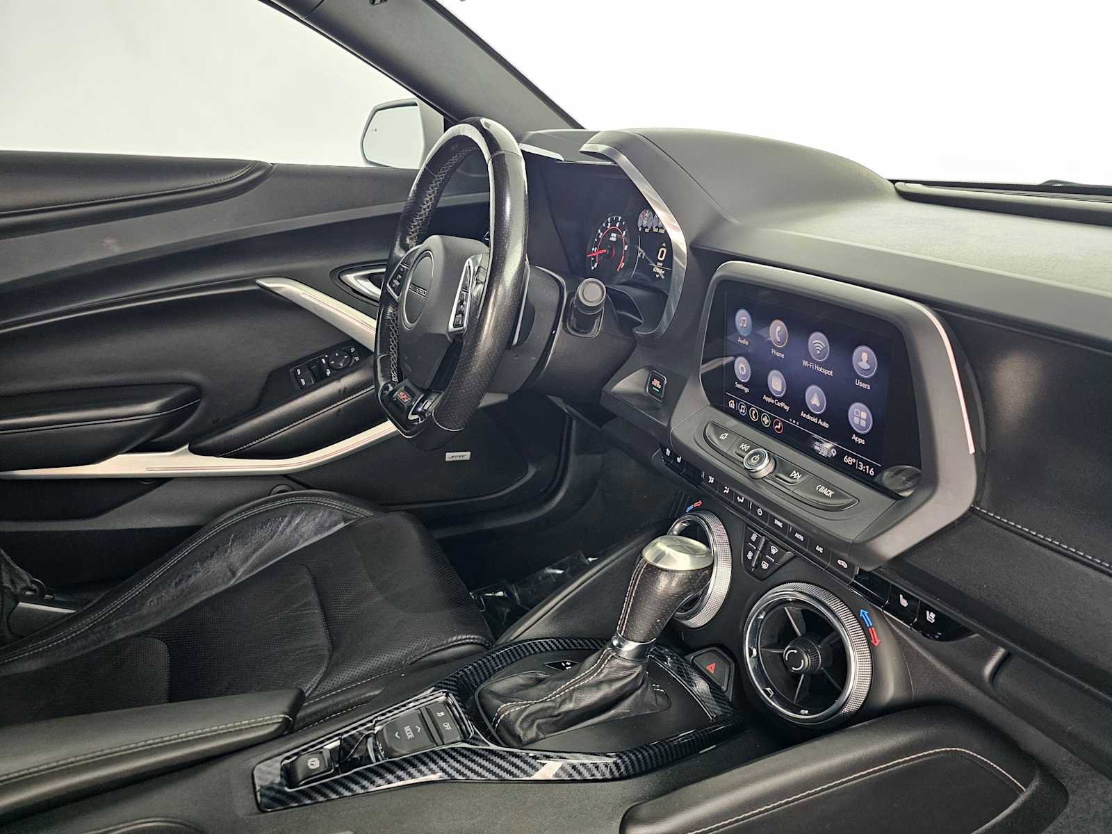 Used 2019 Chevrolet Camaro SS RWD image 11