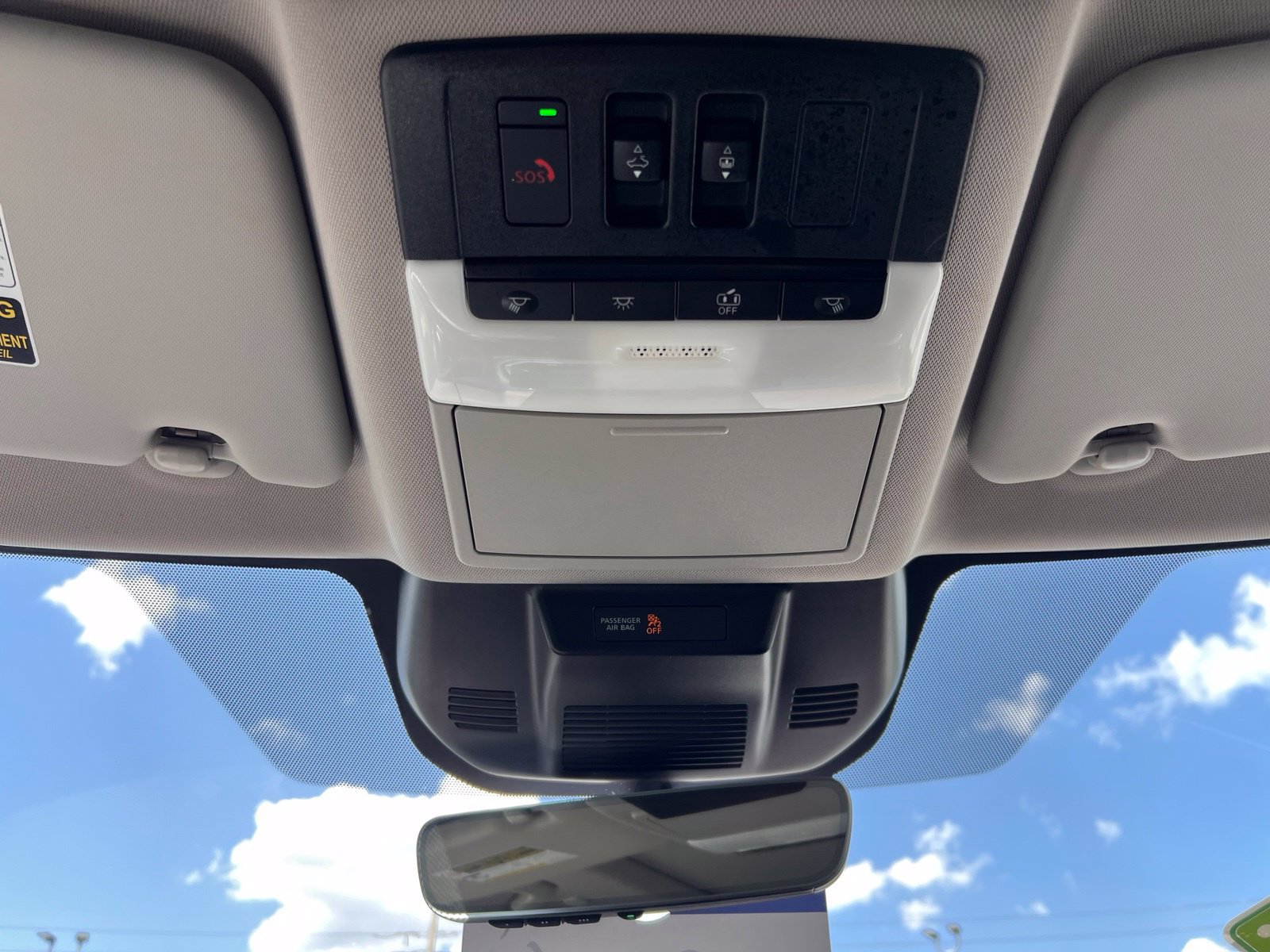 Used 2023 Nissan Rogue Platinum w/ Platinum Premium Package FWD image 43