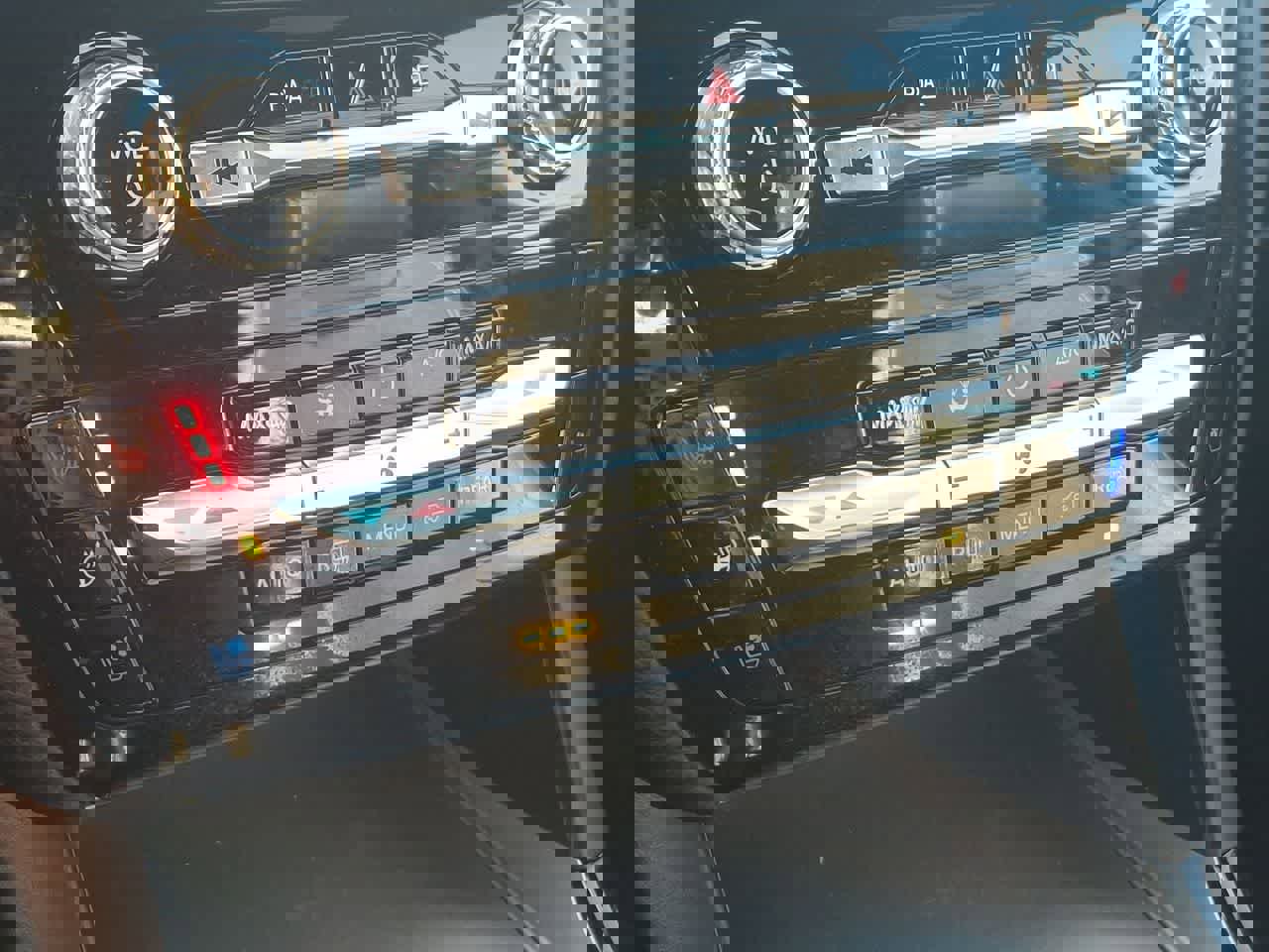 Used 2023 Ford Explorer ST w/ Equipment Group 401A image 25