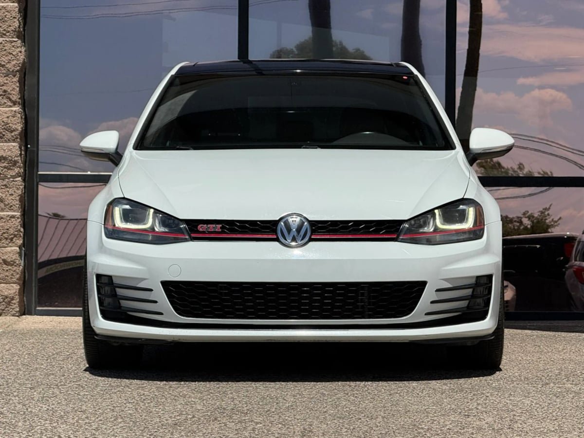 Used 2016 Volkswagen GTI SE w/ Lighting Package (SEL) FWD image 20