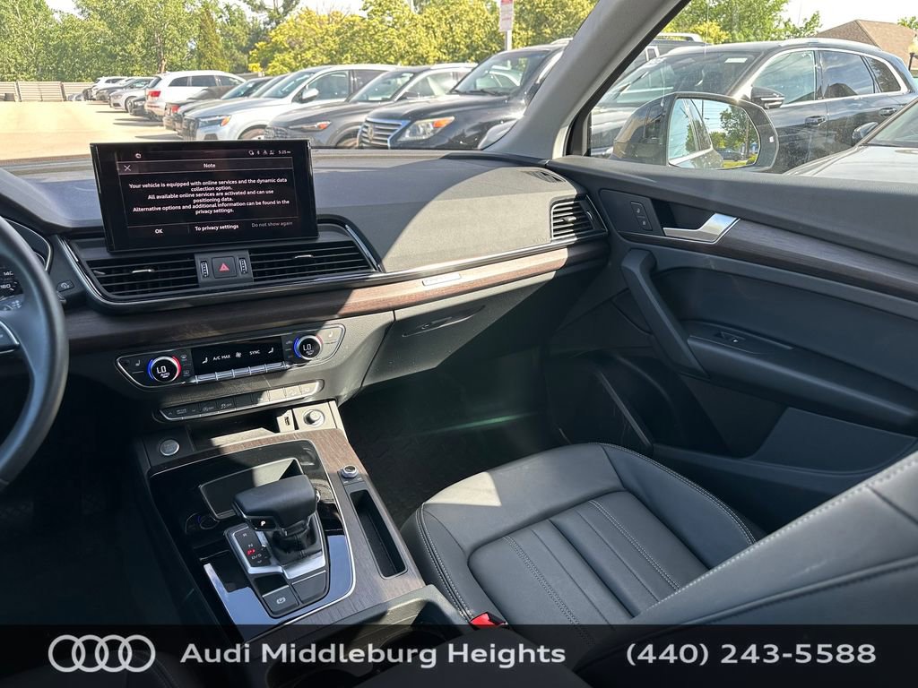 Used 2023 Audi Q5 2.0T Premium w/ Convenience Package AWD/4WD image 26