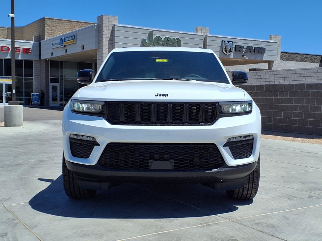 New 2025 Jeep Grand Cherokee Limited w/ Black Appearance Package RWD image 2