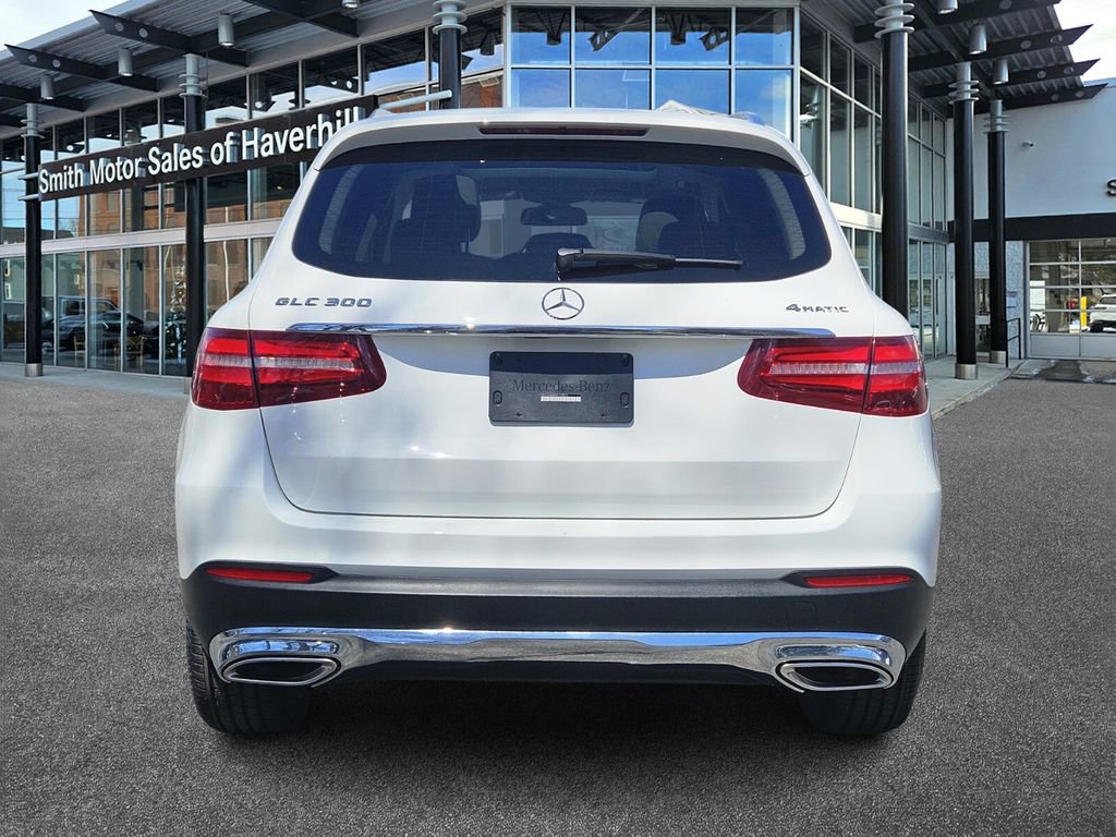 Used 2018 Mercedes-Benz GLC 300 4MATIC image 4