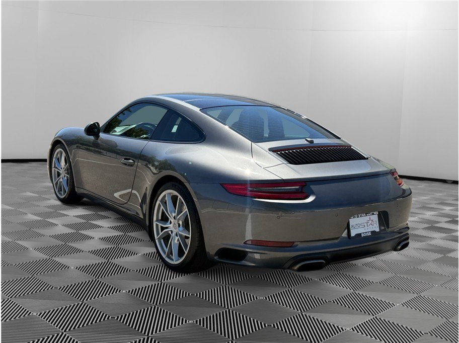 Used 2017 Porsche 911 Carrera RWD image 3