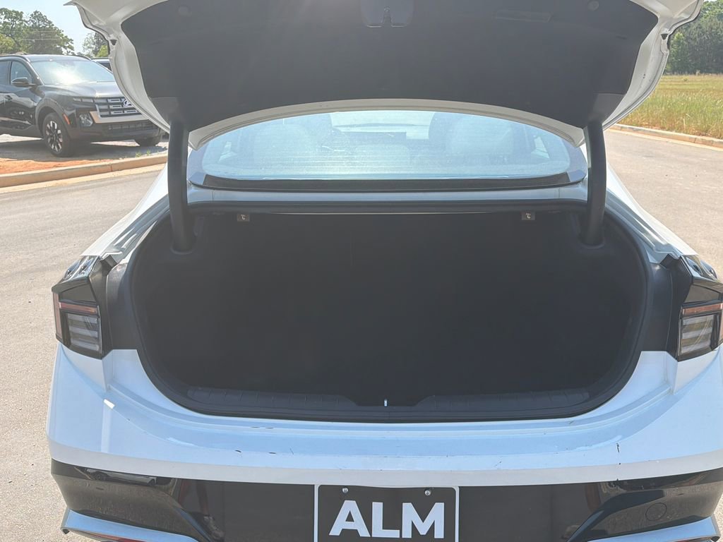 Used 2025 Hyundai Sonata SEL FWD image 18