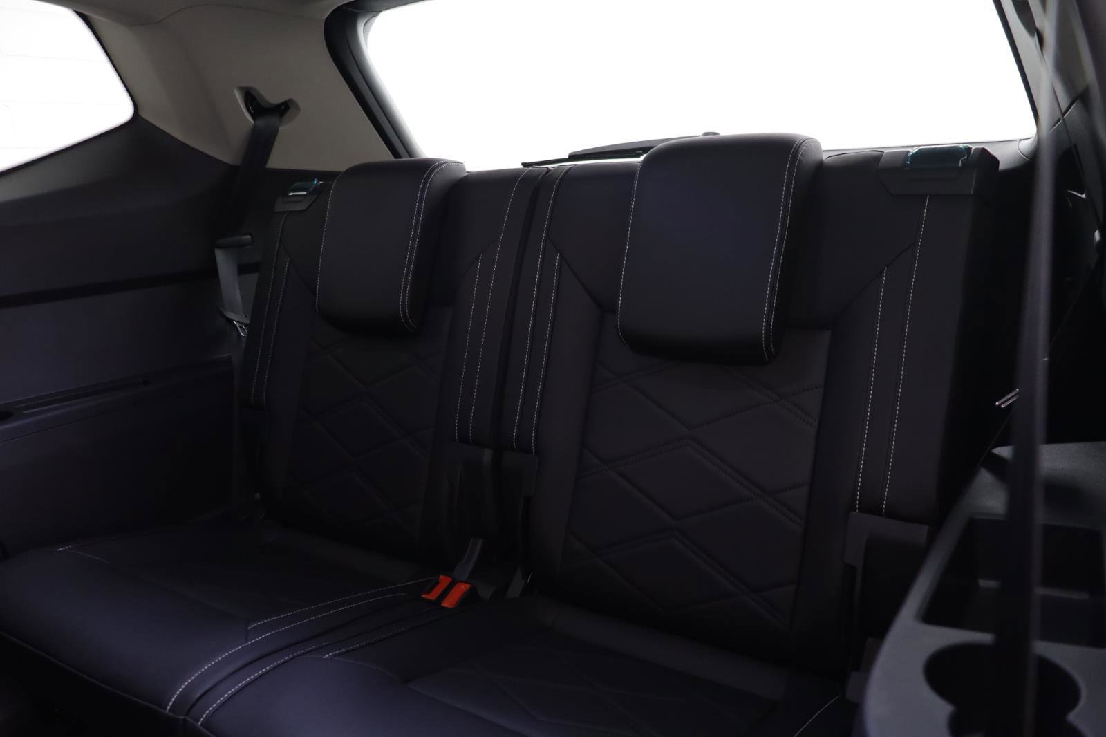 New 2026 Volkswagen Atlas SE image 13