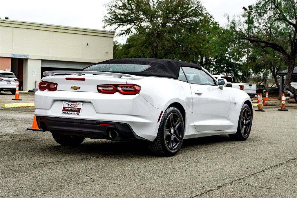 Used 2023 Chevrolet Camaro LT image 5